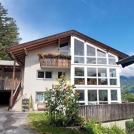 Apartmán Haus Statz 48 Matrei am Brenner