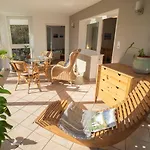 Haus Statz 48 *